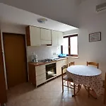 Apartament Bartol *